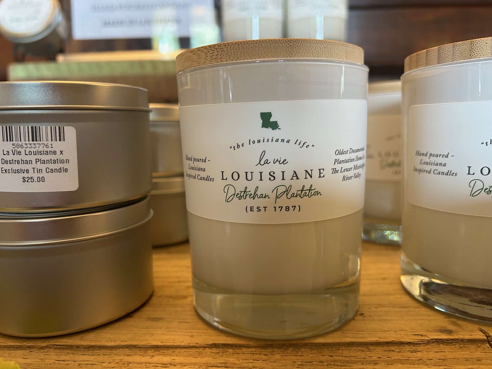 dummy spacer of EXCLUSIVE La Vie Louisiane Destrehan Plantation Jar Candle